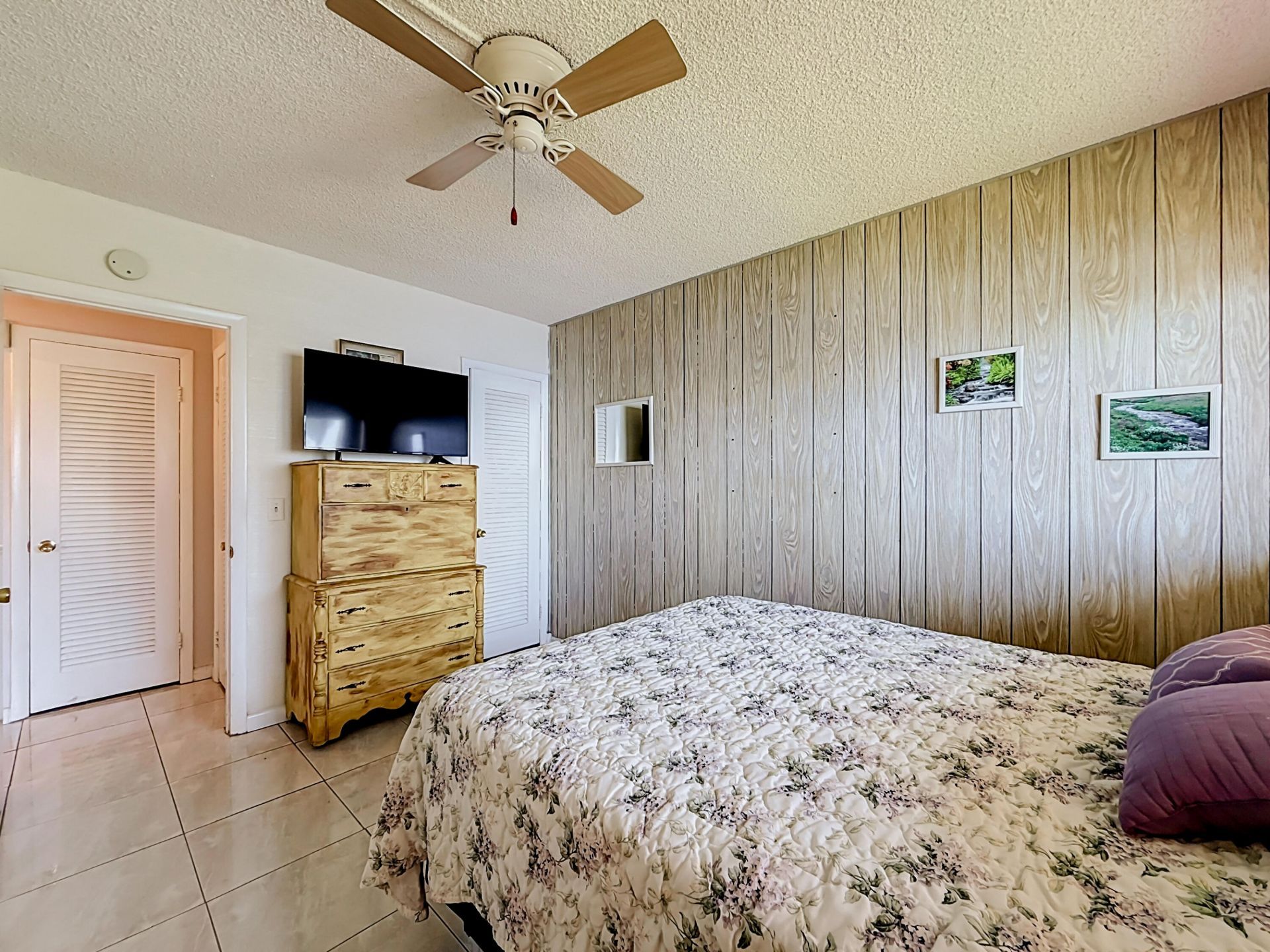 1050 SW 11th Street, Unit L2, Hallandale Beach, FL 33009 Photo