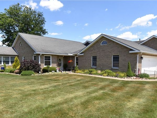 114 Club House, West Middlesex, PA 16159