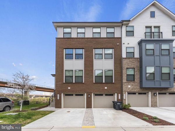 2410 STELLA PLACE, Unit 2, ALEXANDRIA, VA 22303