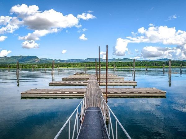 597 River Rd, Cusick, WA 99119
