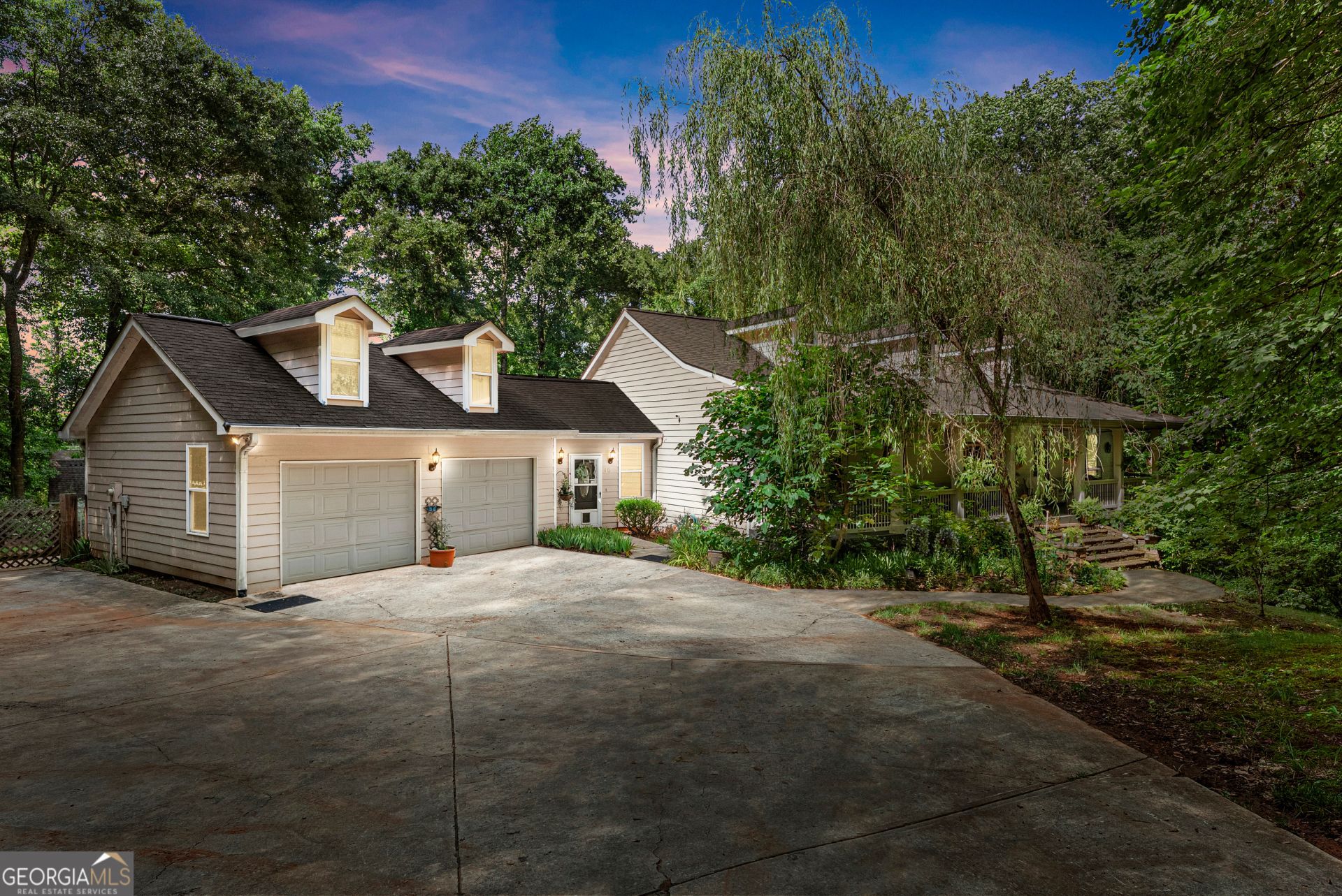 45 River Chase, Hoschton, GA 30548 Main Photo