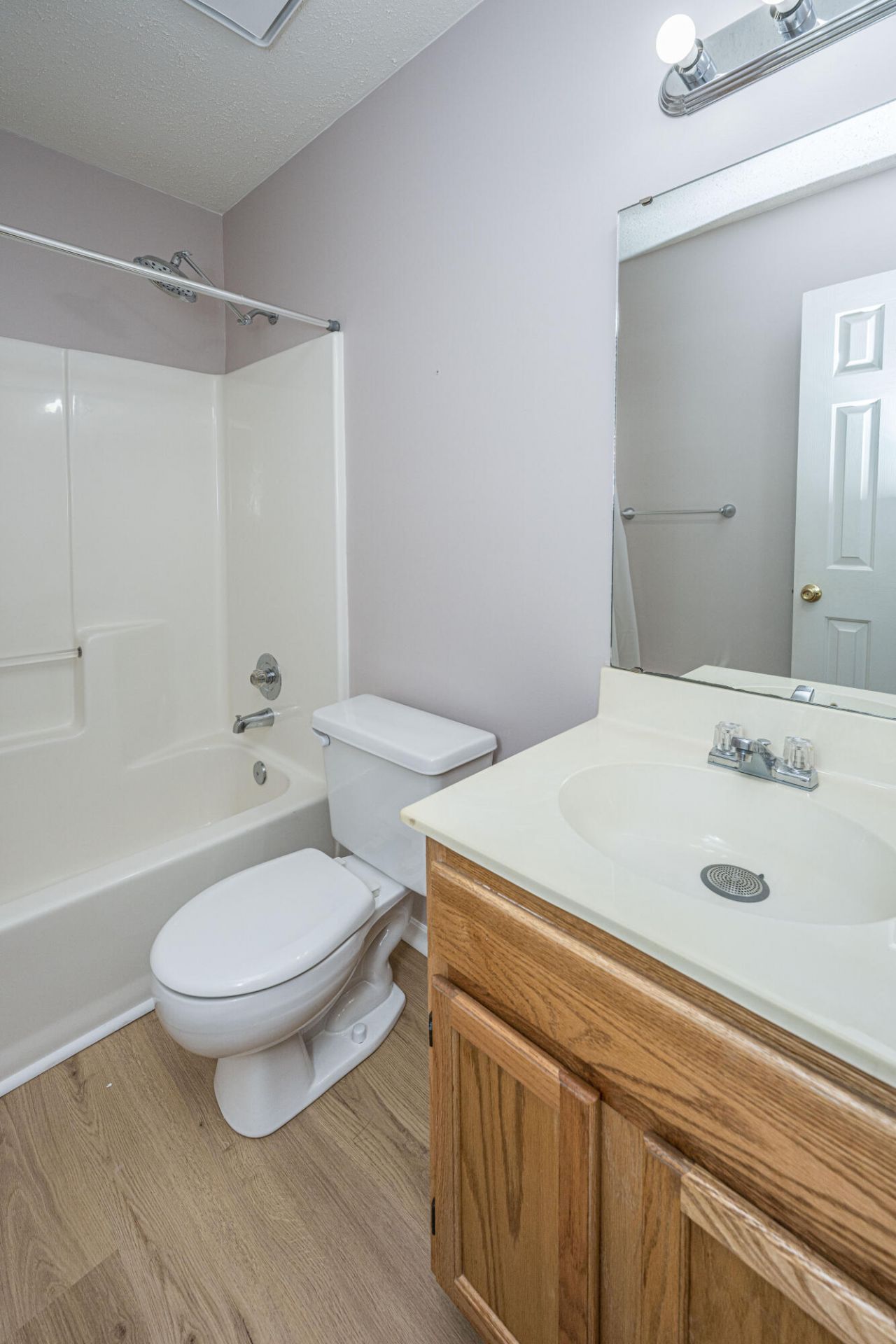 108 Round Table Lane Photo 18