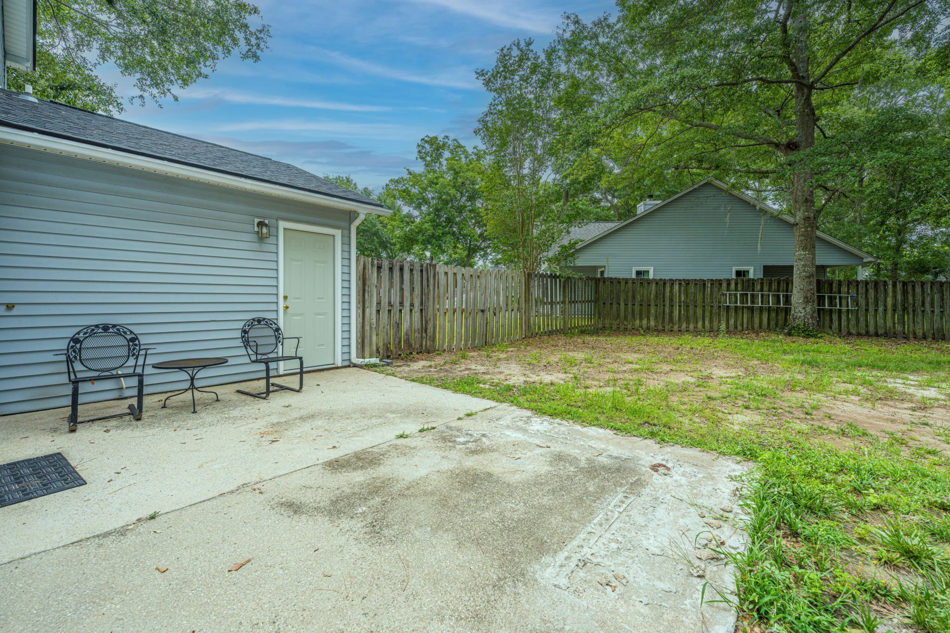 108 Round Table Lane Photo 21