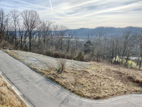 3283 Lookout Valley, Covington, KY 41017