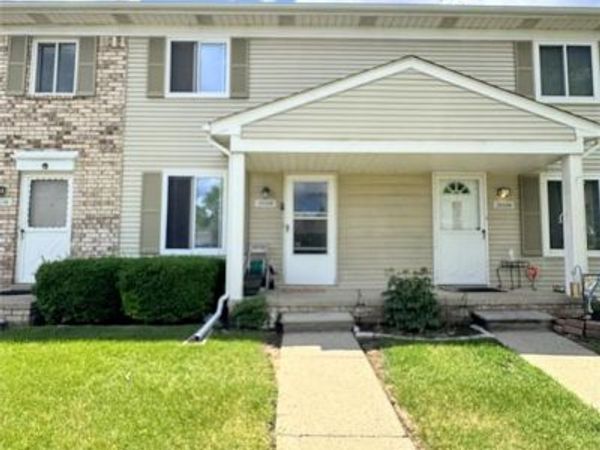 29208 Brittany Drive, Roseville, MI 48066
