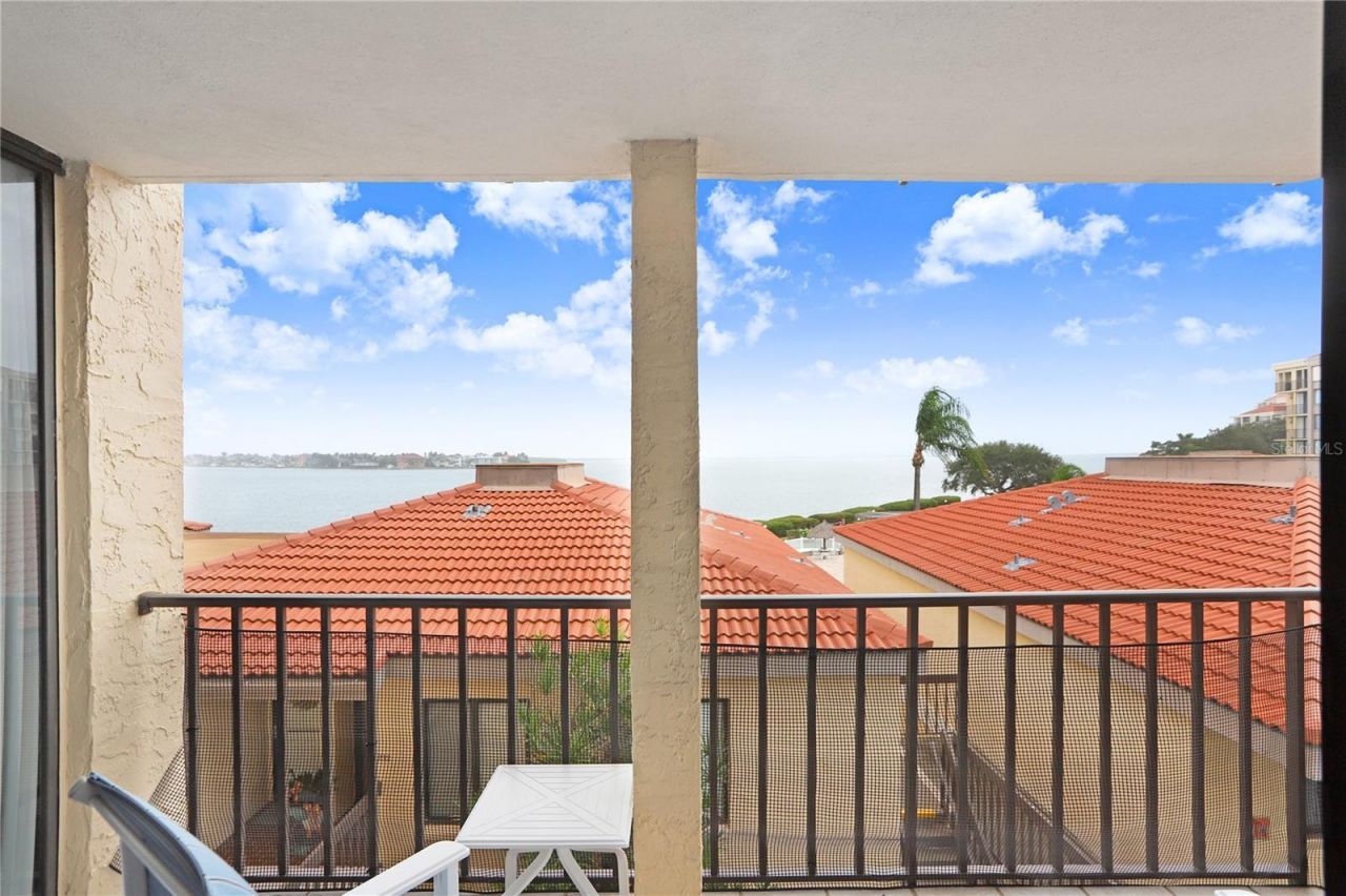 6104 Palma Del Mar Boulevard S, Unit 302, Saint Petersburg, FL 33715 Photo