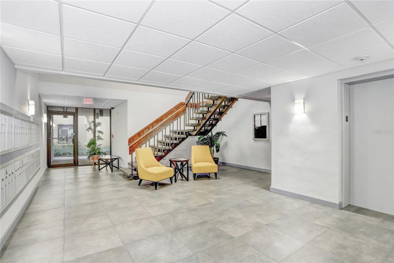 6104 Palma Del Mar Boulevard S, Unit 302, Saint Petersburg, FL 33715 Photo