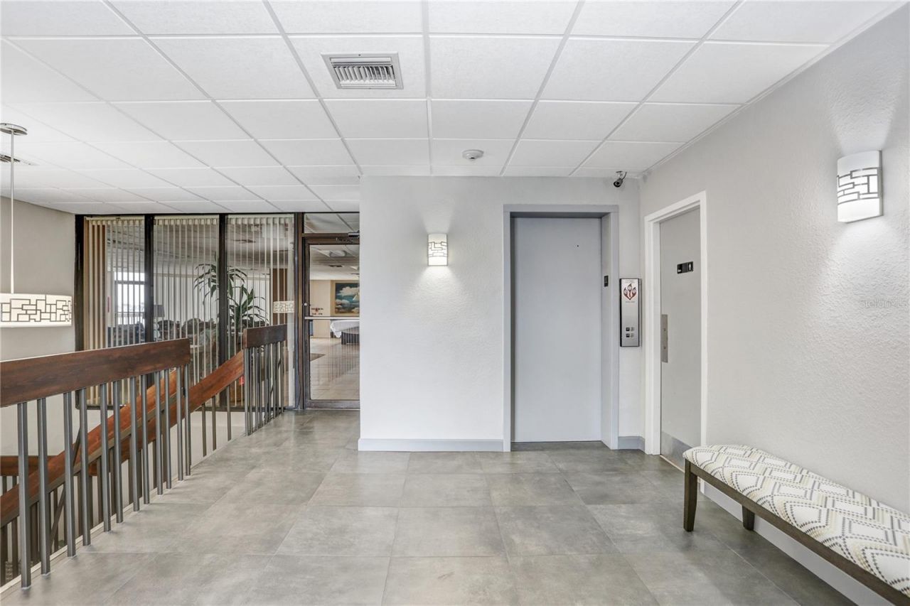 6104 Palma Del Mar Boulevard S, Unit 302, Saint Petersburg, FL 33715 Photo