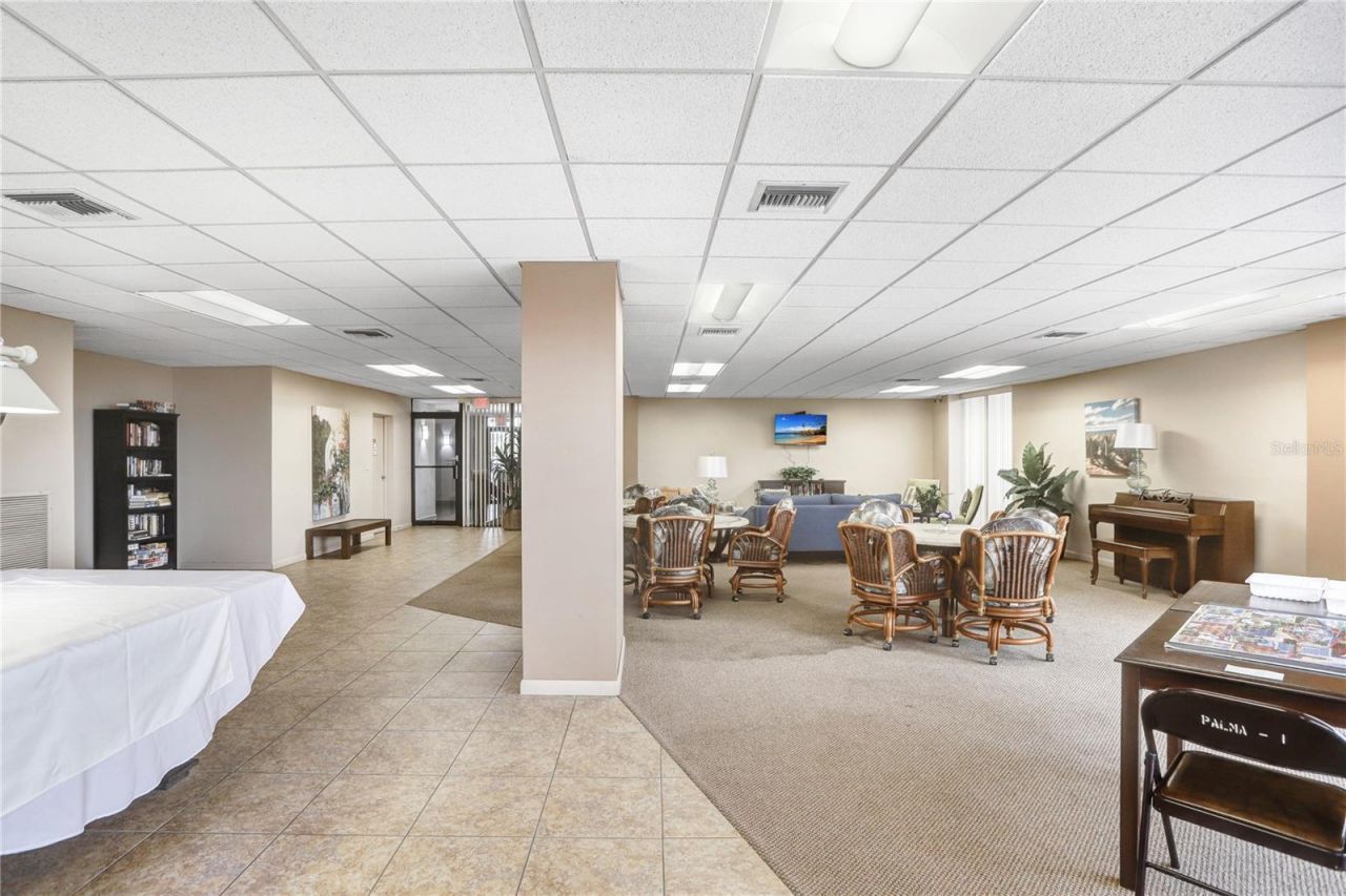 6104 Palma Del Mar Boulevard S, Unit 302, Saint Petersburg, FL 33715 Photo