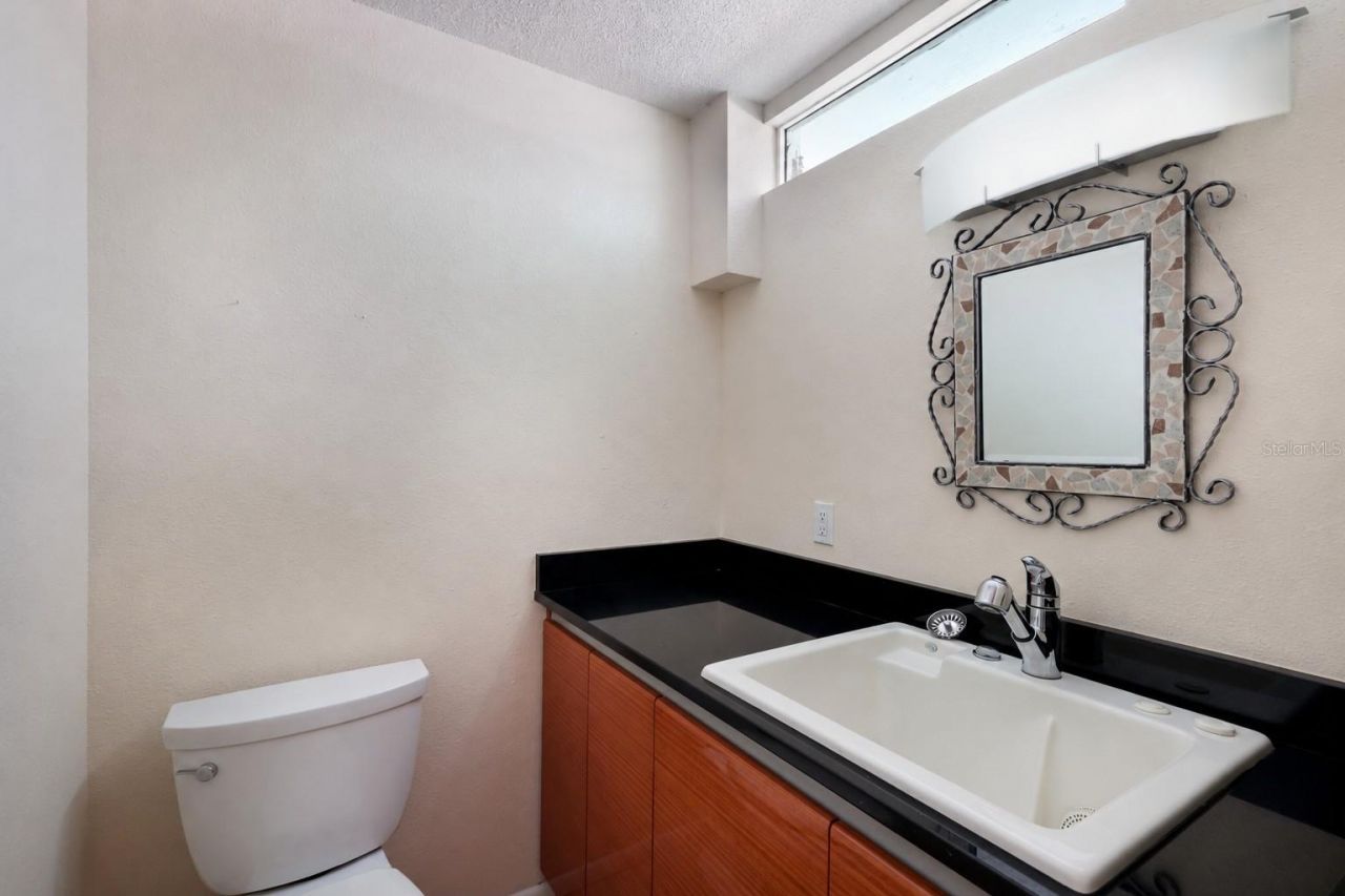 311 Magellan Drive, Sarasota, FL 34243 Photo