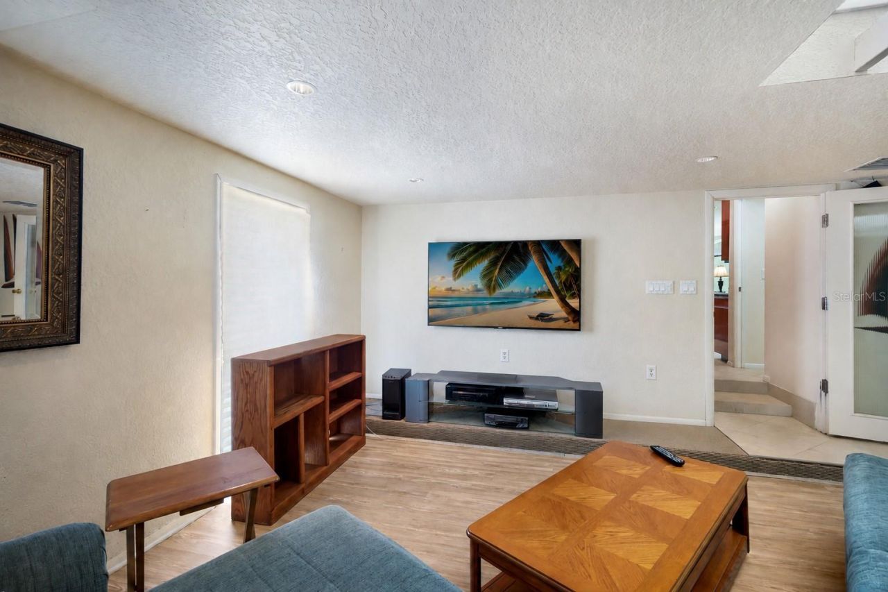 311 Magellan Drive, Sarasota, FL 34243 Photo