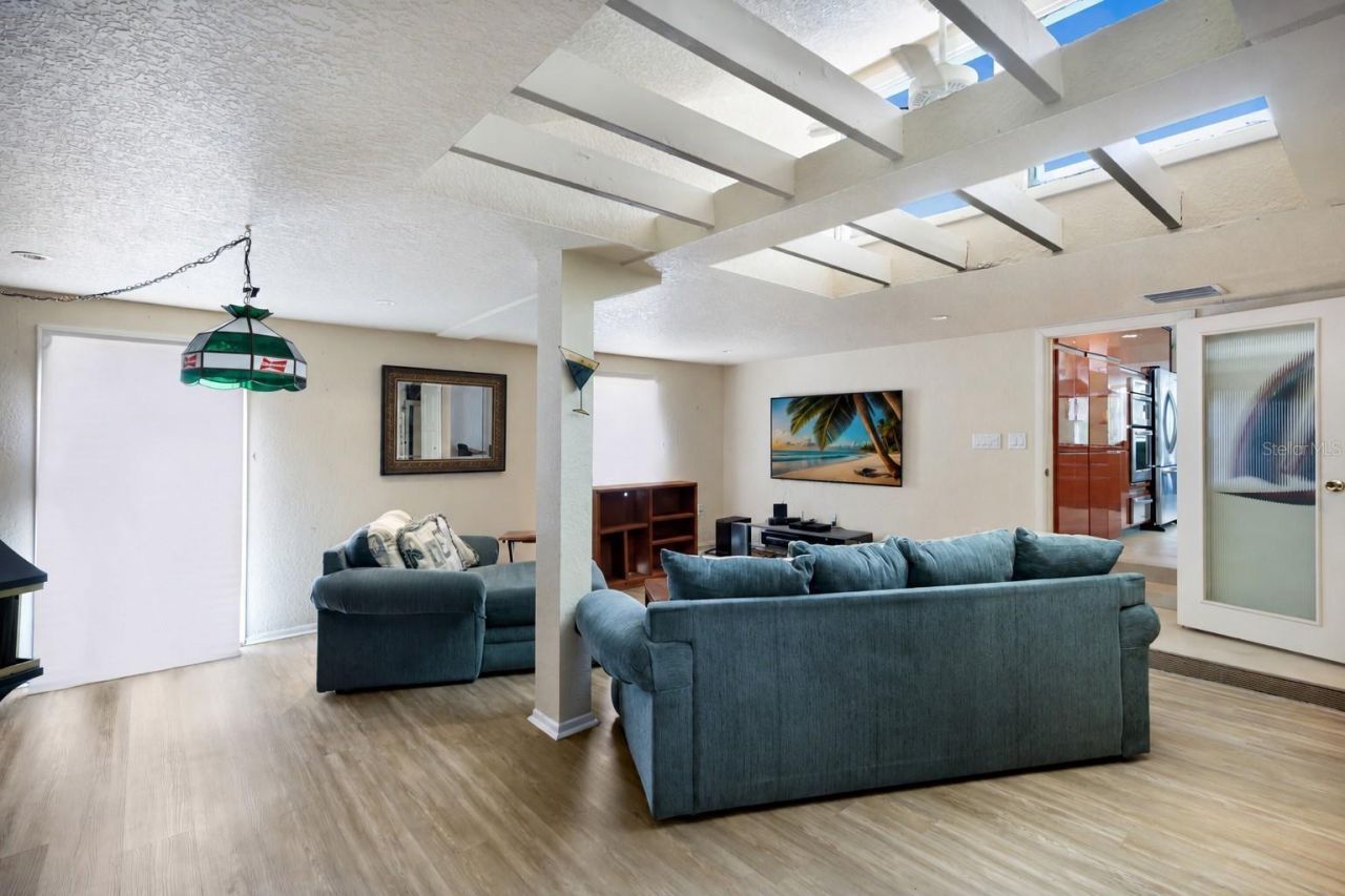 311 Magellan Drive, Sarasota, FL 34243 Photo