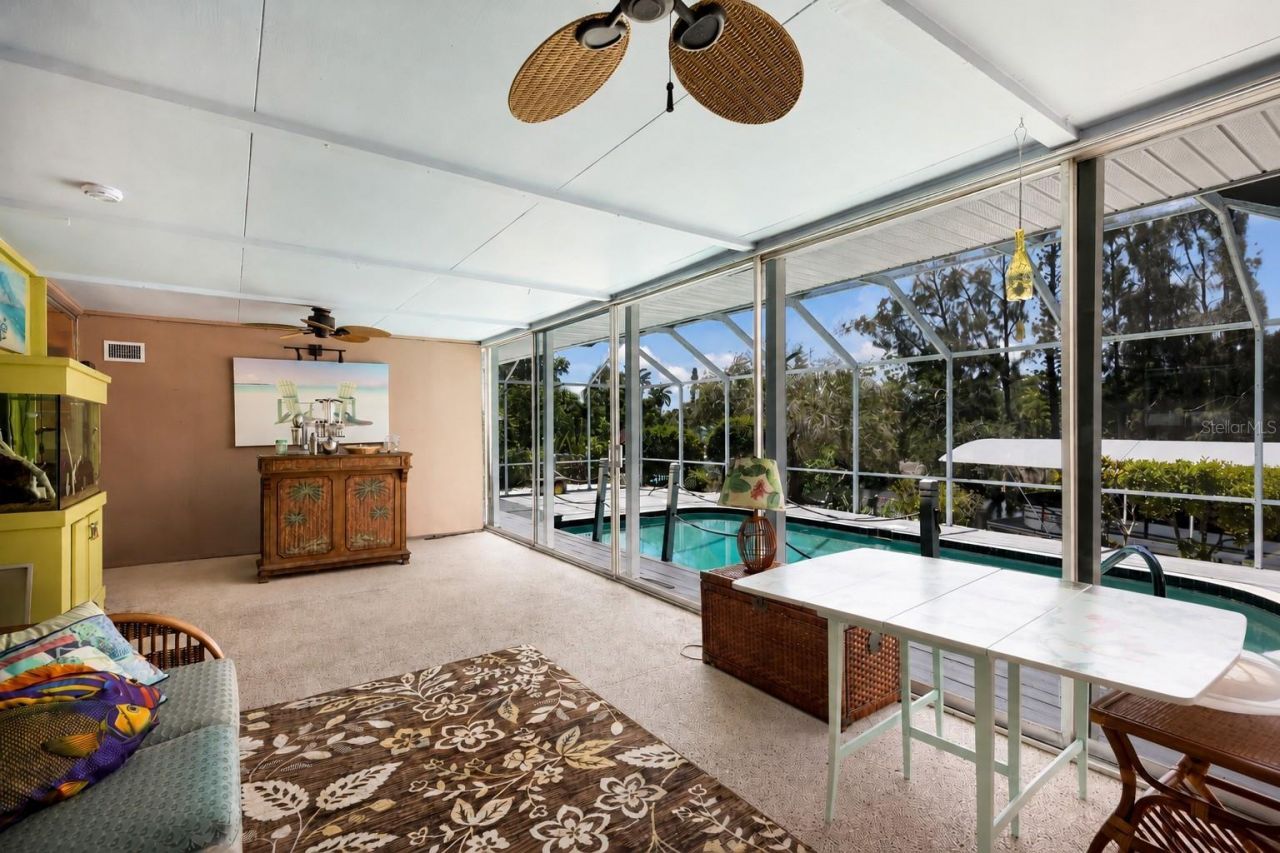 311 Magellan Drive, Sarasota, FL 34243 Photo