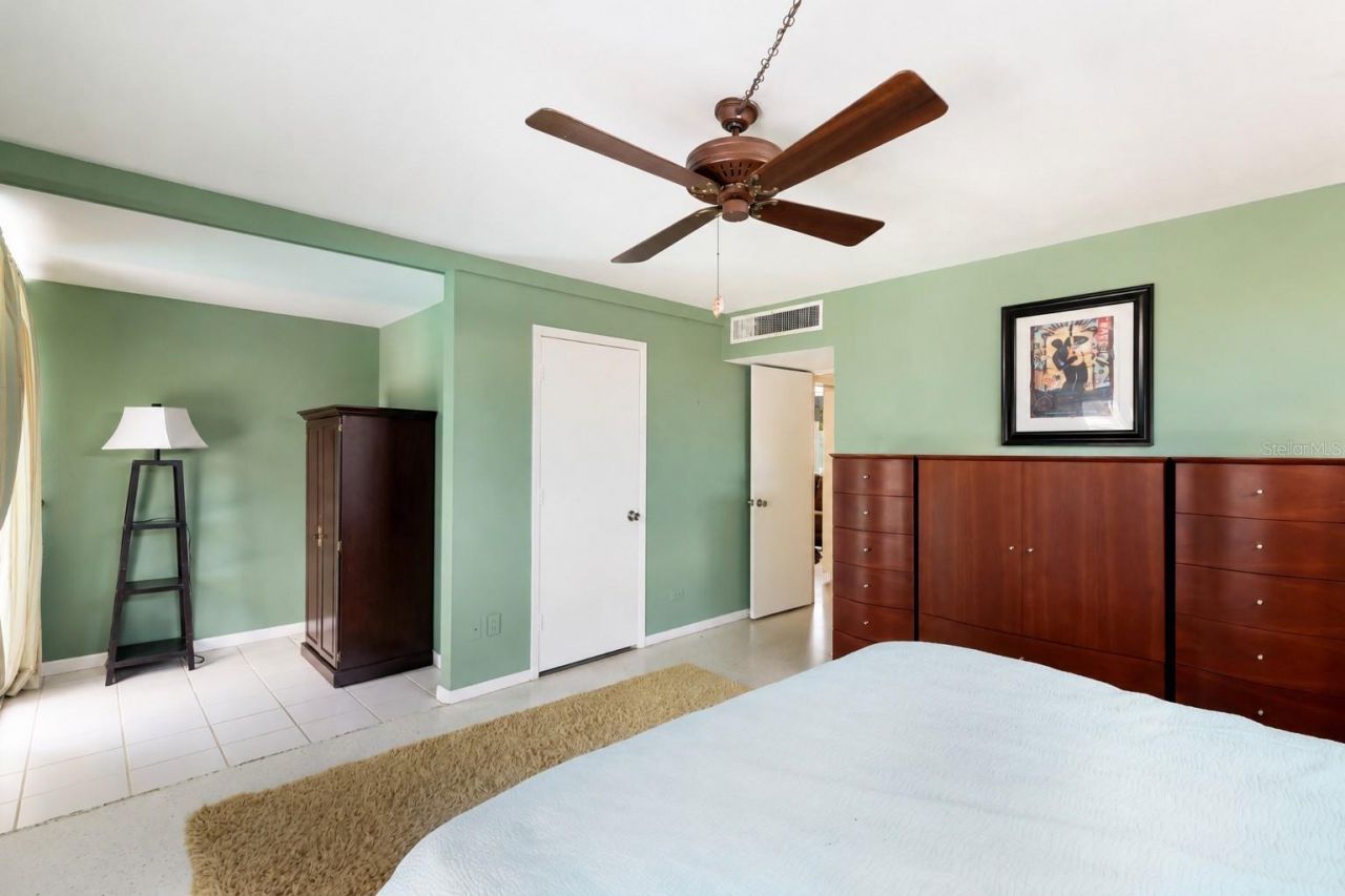311 Magellan Drive, Sarasota, FL 34243 Photo