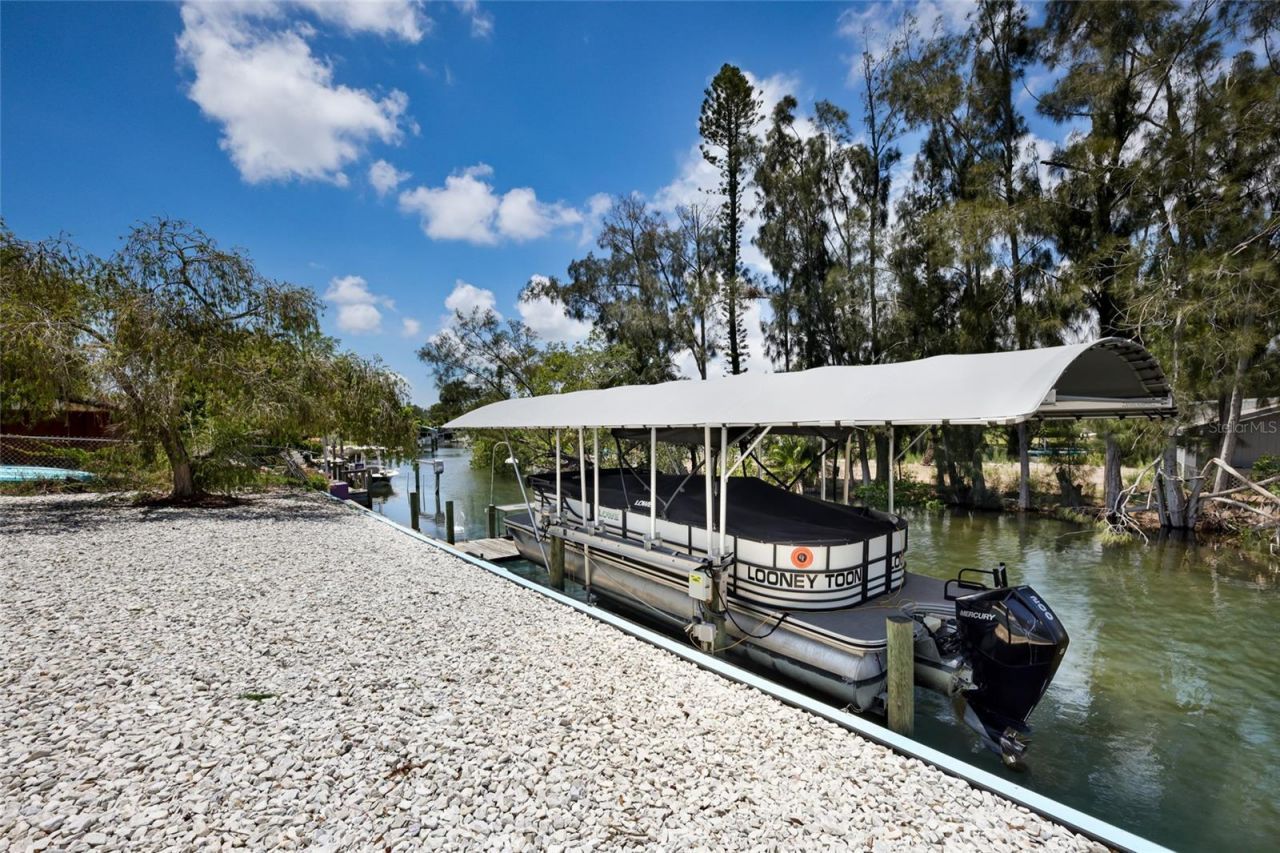 311 Magellan Drive, Sarasota, FL 34243 Photo