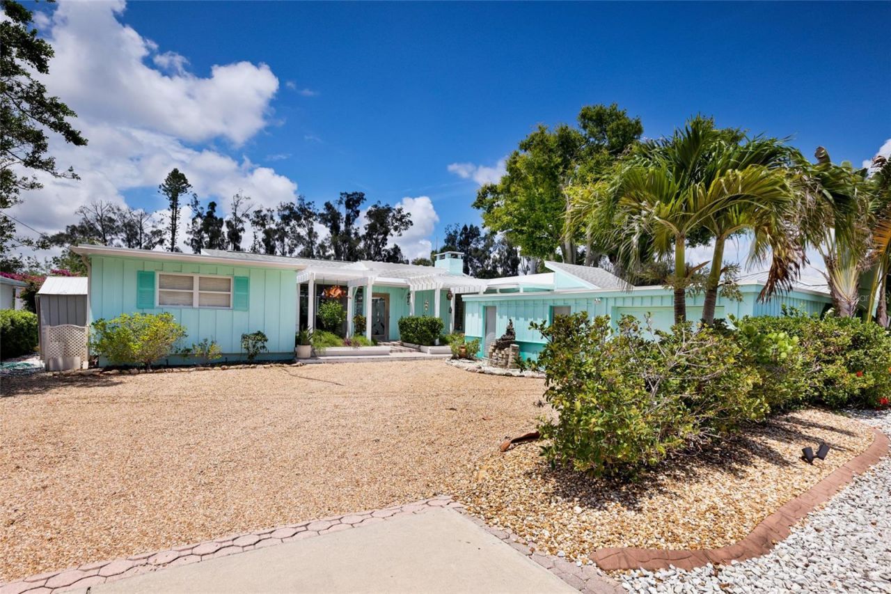 311 Magellan Drive, Sarasota, FL 34243 Photo