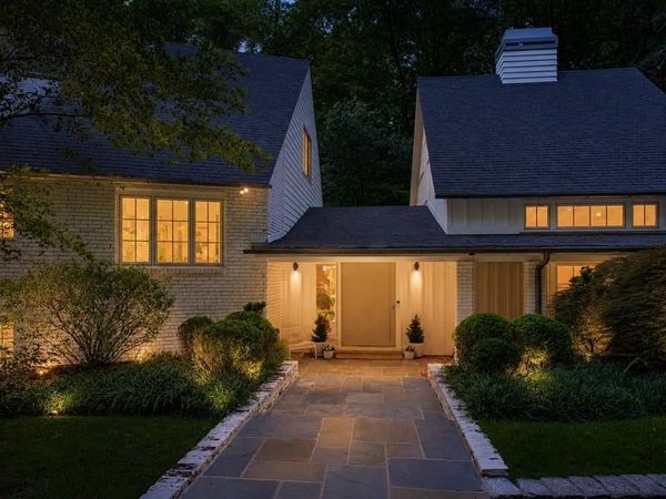 695 W Conway Drive NW, Atlanta, GA 30327