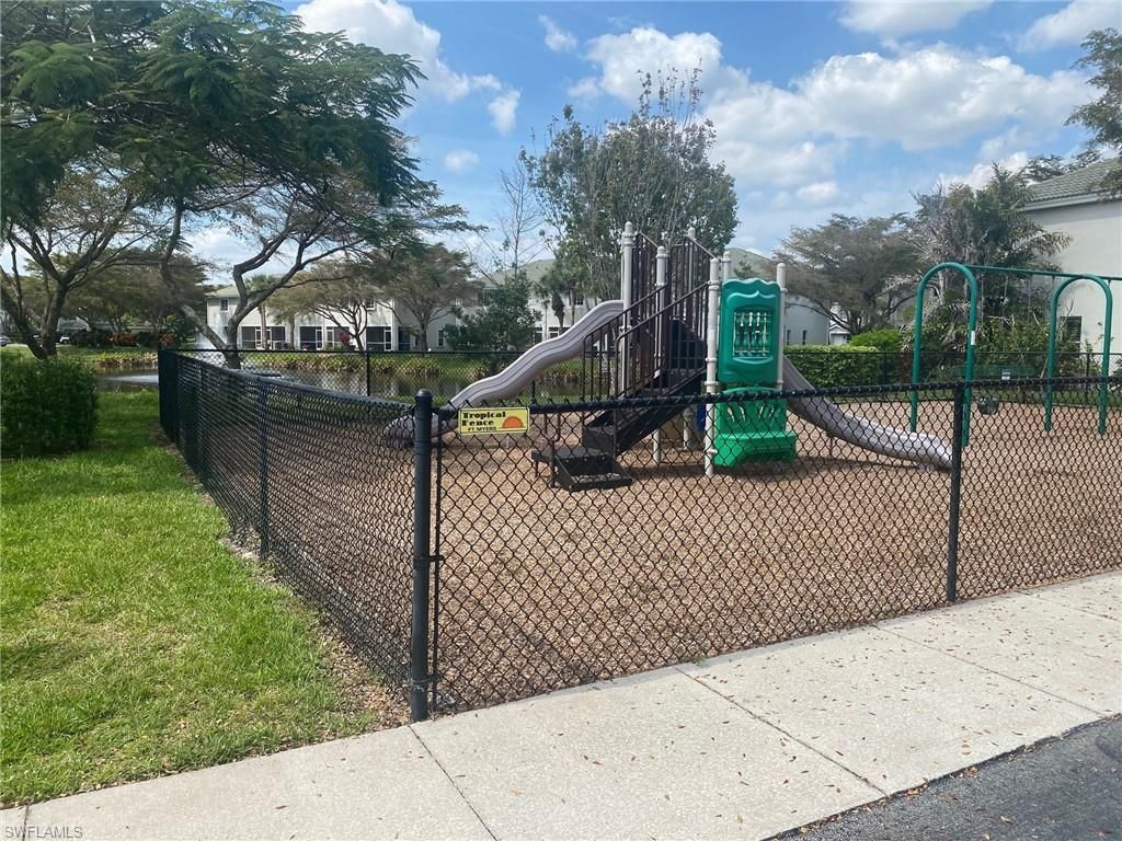 8240 Pacific Beach Dr , Fort Myers, FL 33966 Photo
