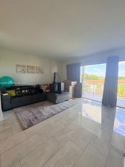 9375 Fontainebleau Blvd , Unit L403, Miami, FL 33172 Photo