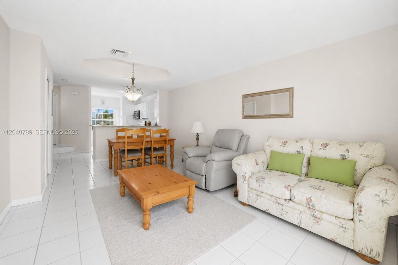 14137 SW 121st Pl , Miami, FL 33186 Photo