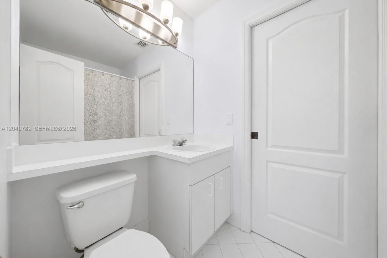 14137 SW 121st Pl , Miami, FL 33186 Photo