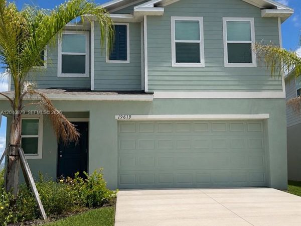 19619 Fairhill Ct, Unit N/A, Lehigh Acres, FL 33974