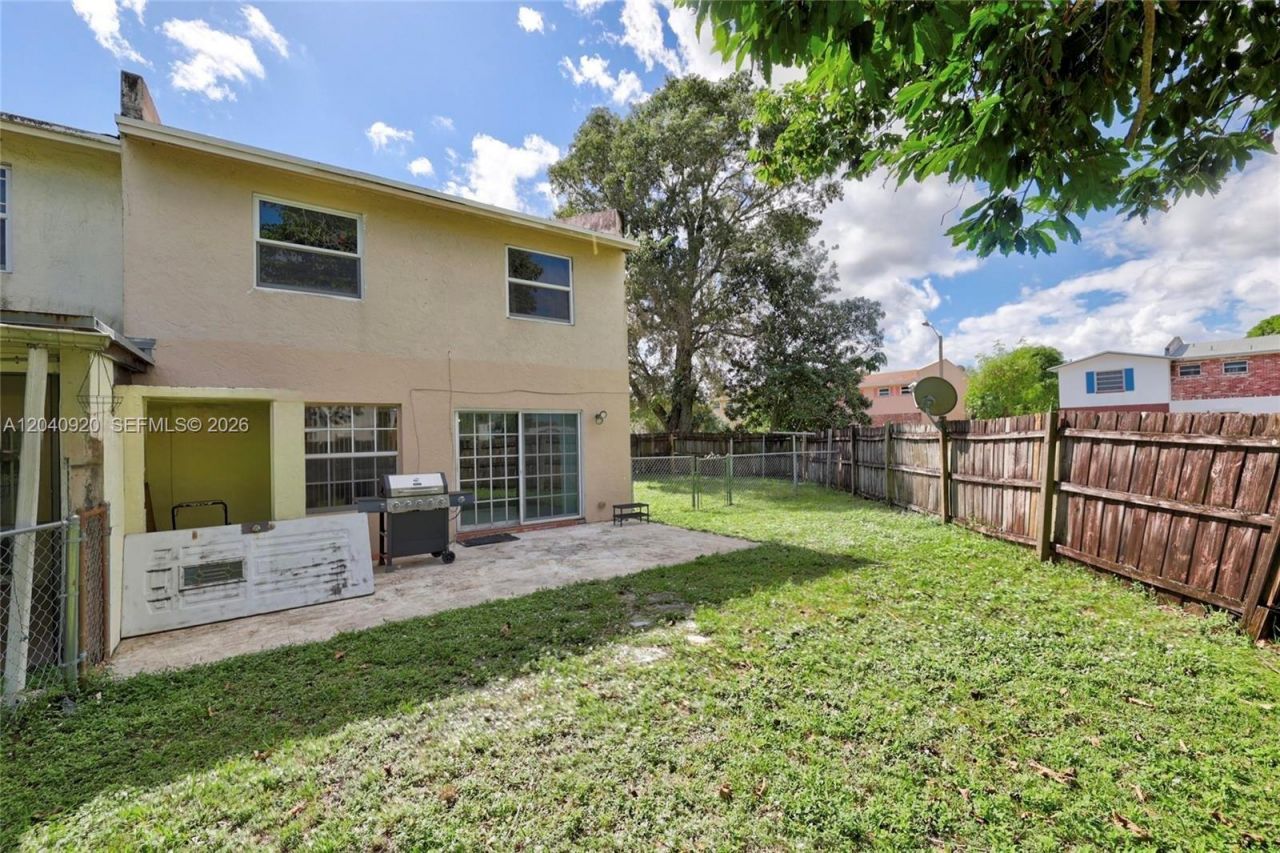 350 Sunshine Dr , Coconut Creek, FL 33066 Photo