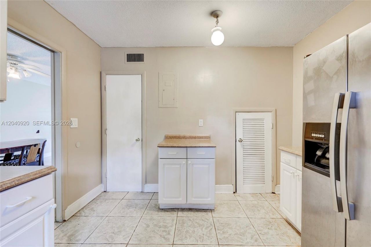 350 Sunshine Dr , Coconut Creek, FL 33066 Photo