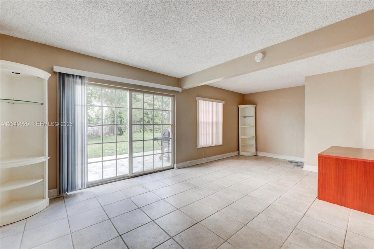 350 Sunshine Dr , Coconut Creek, FL 33066 Photo