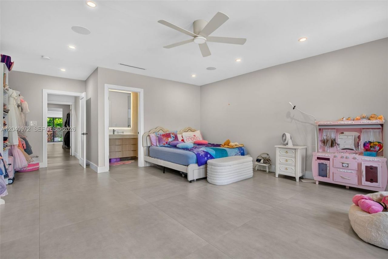 645 NE 53rd St, Miami, FL 33137 Photo