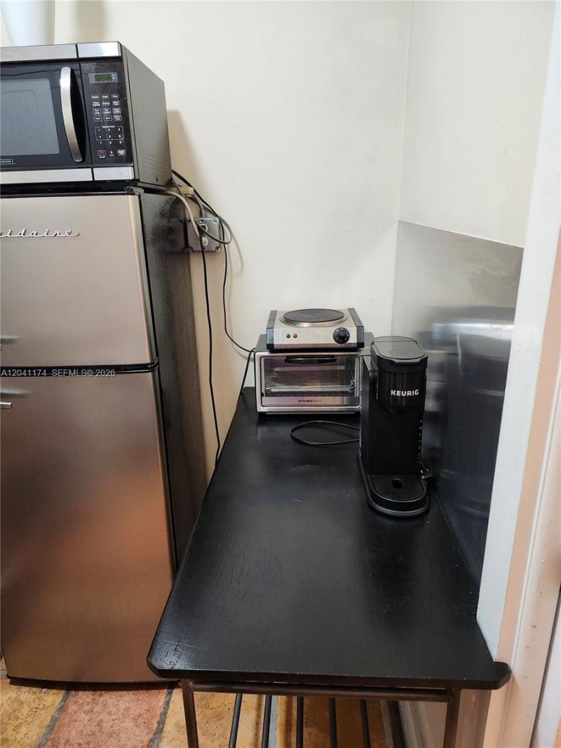 3940 Main , Unit COTTAGE, Miami, FL 33133 Photo