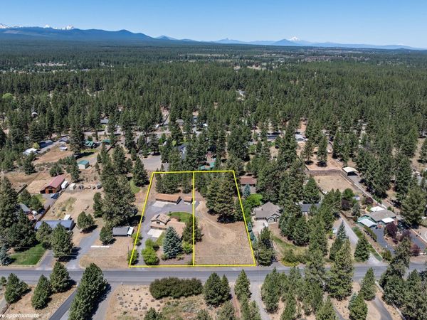 19572 Apache Road, Bend, OR 97702