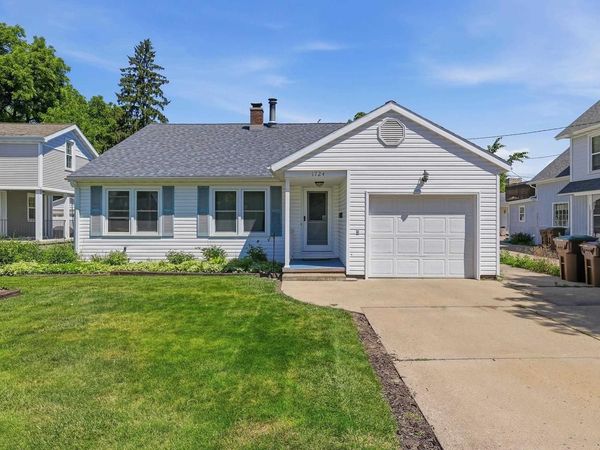 1724 MC CULLOCH STREET, Stevens Point, WI 54481