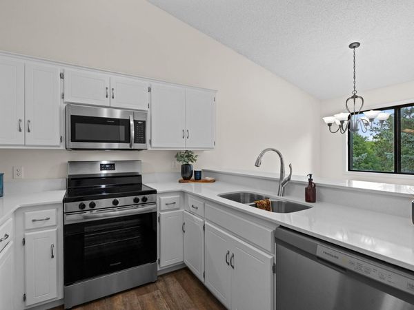 14855 Endicott Way, Unit 304, Apple Valley, MN 55124