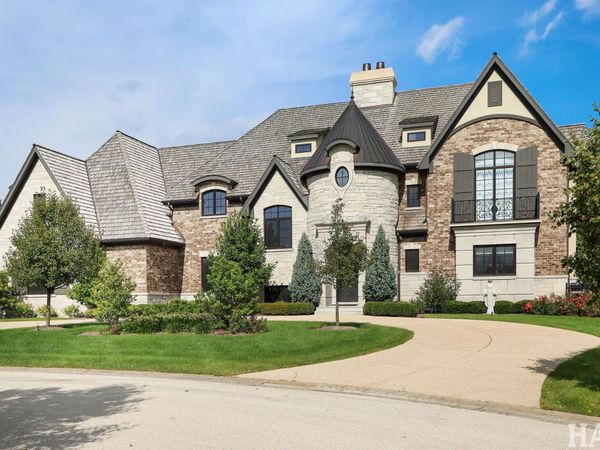 18 Enclave Court , South Barrington, IL 60010