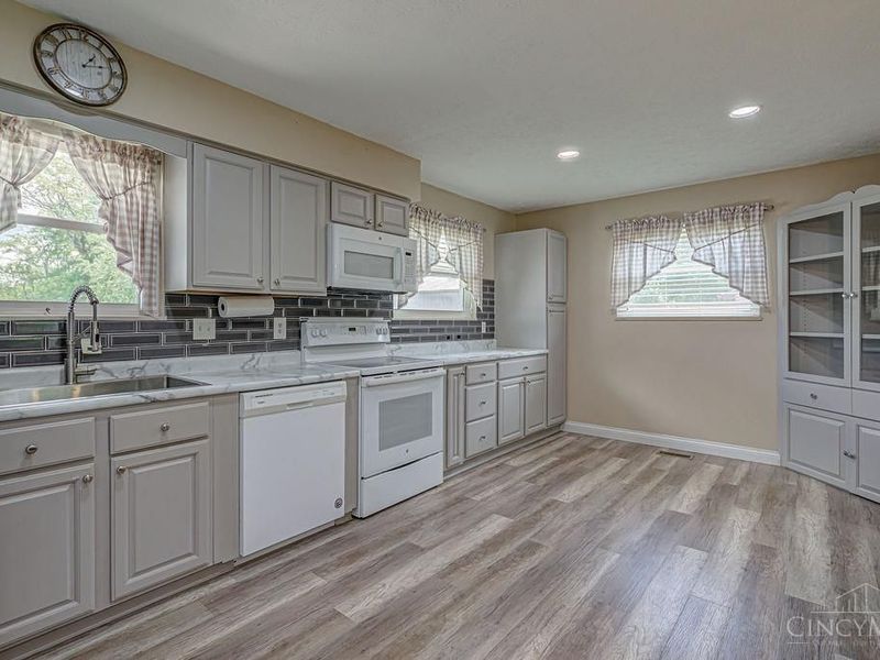 5772 Stillwell Beckett Road, Reily Township, OH 45056 Photo 29