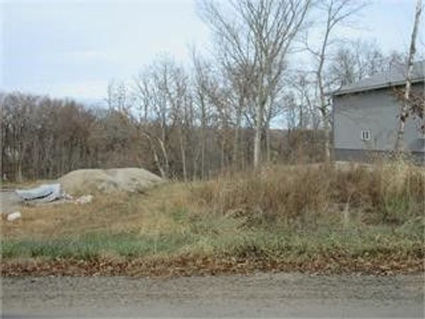 225 Woodland Road , Montezuma, IA 50171