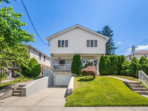 6461 230th Street , Oakland Gardens, NY 11364