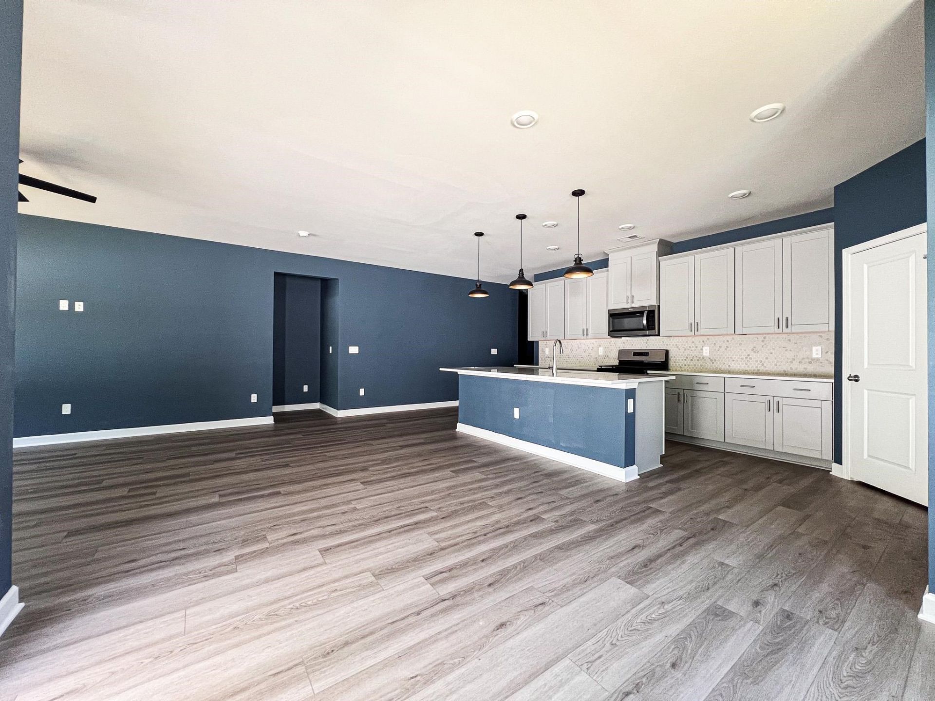 4092 Bayhill St.  Photo 12