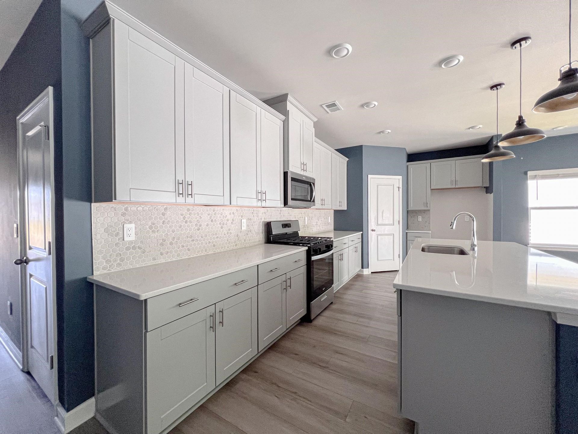 4092 Bayhill St.  Photo 5