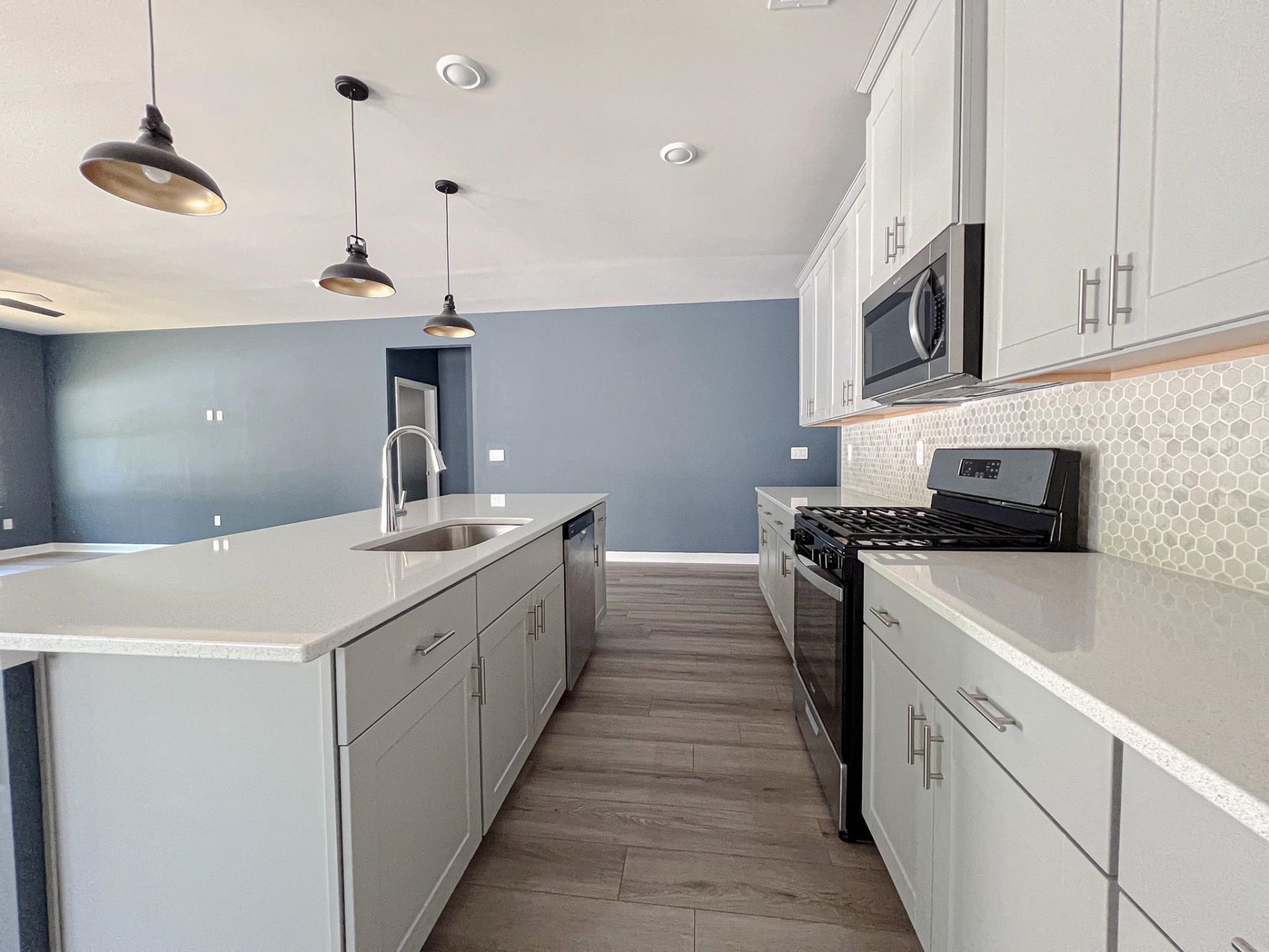 4092 Bayhill St.  Photo 6