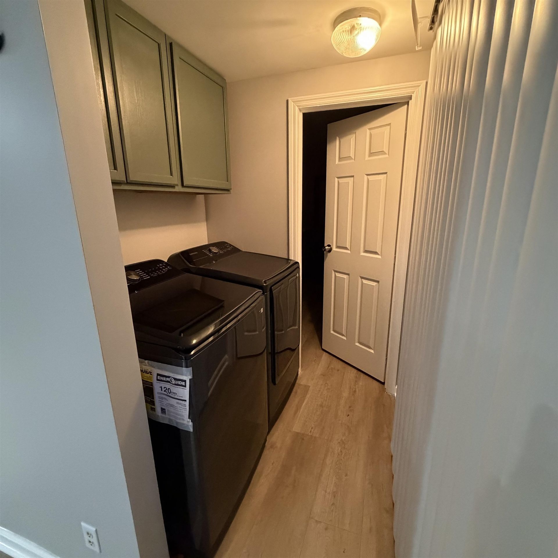 4660 Home Place Circle Photo 7
