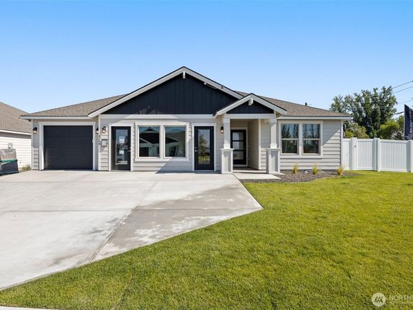 4208 W Sandy Ct , Moses Lake, WA 98837