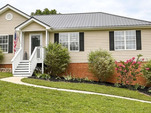 2214 N Fork Drive, Soddy Daisy, TN 37379