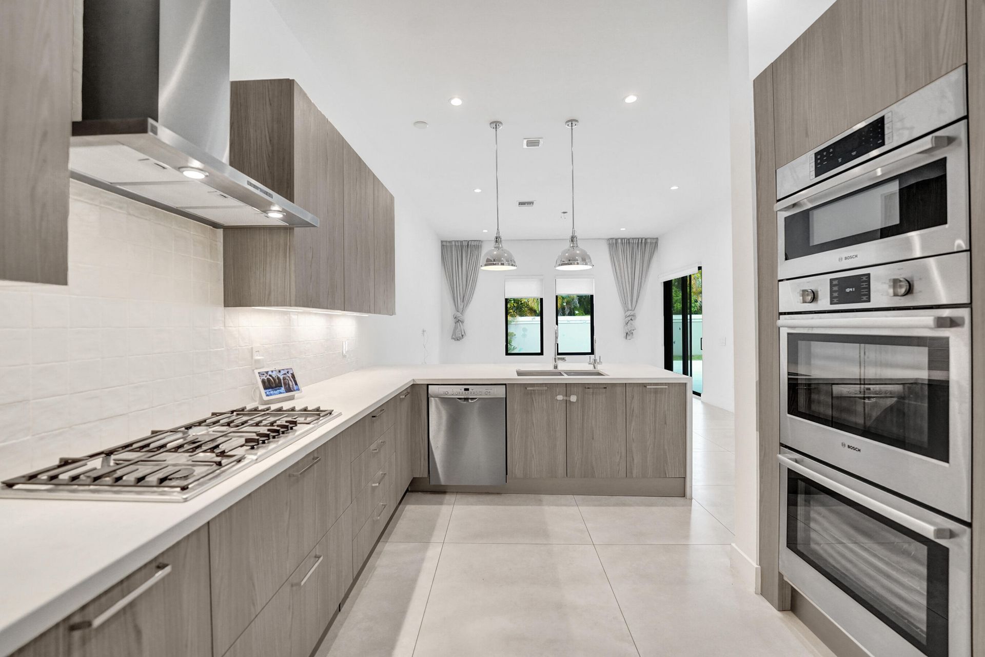 5939 Brookfield Circle W, Hollywood, FL 33312 Photo