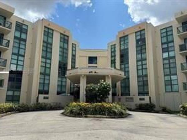 2055 SW 122nd, Unit 219, Miami, FL 33175