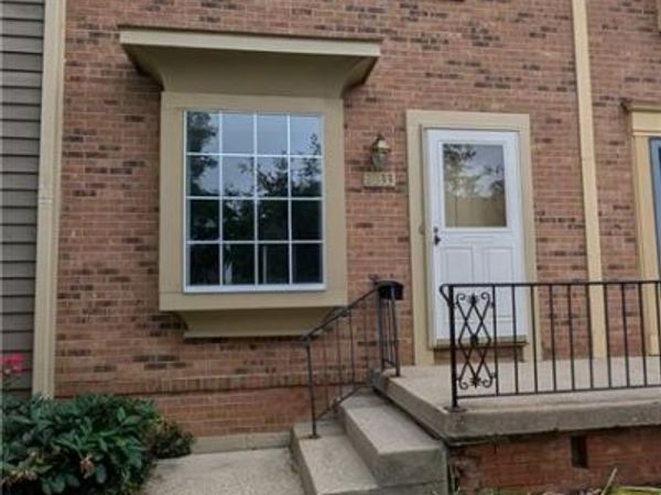 2633 S Kings Arms Circle, Centerville, OH 45440