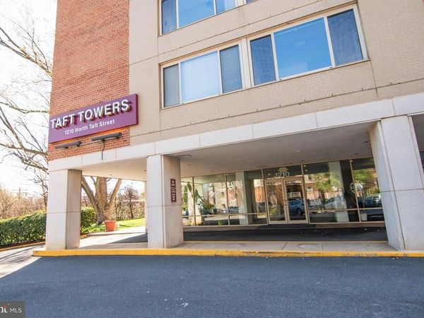 1210 N TAFT STREET, Unit 201, ARLINGTON, VA 22201