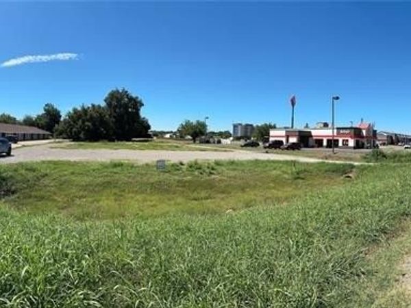2510 W Grant, Pauls Valley, OK 73075