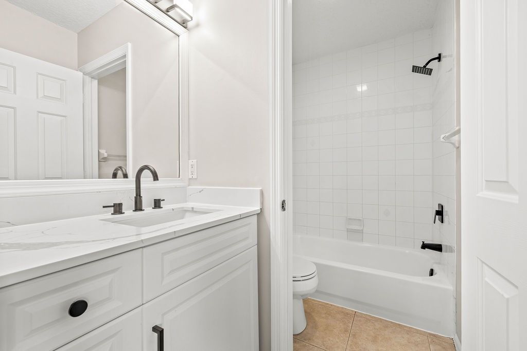1542 N Lawnwood Circle, Unit 37D, Fort Pierce, FL 34950 Photo